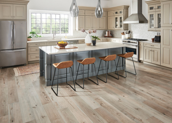 The Best Kitchen Flooring: Hardwood or Ceramic Tile?