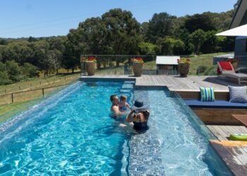 New House Plans? Why a Swimming Pool Should be at the Top of Your List?