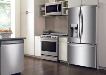 3 Ways to Keep Your Model LFXS28566s Refrigerator Running Smoothly