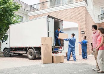 What Does A Moving Company Do?