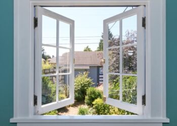 Homeowners Guide: Is Energy-Efficient Window Replacement Worth it in Florida?