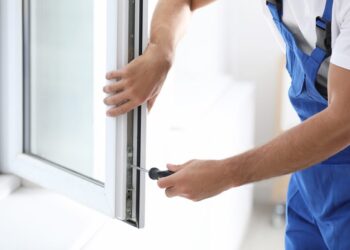 Window Repair Services in Aurora, IL: Restoring Clarity and Comfort